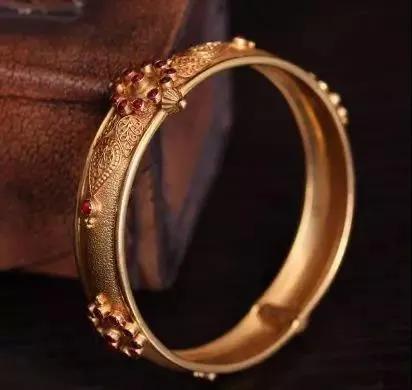 千足金和万足金有何不同（市场上足金千足金）(2)