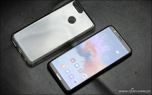 荣耀畅玩7x最新评测（千元全面屏标杆荣耀畅玩7X轻体验）(13)