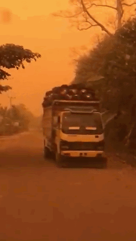 最近舟山天空变成了血红色（超级血月接踵而来）(4)