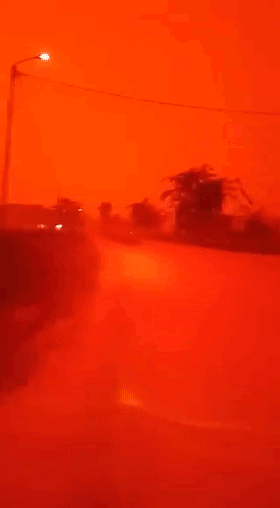 最近舟山天空变成了血红色（超级血月接踵而来）(5)