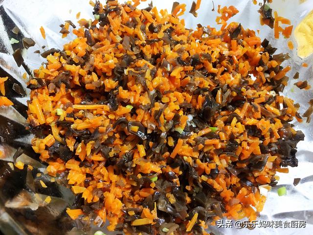 水饺馅的做法大全素馅饺子（家常素馅饺子的好吃做法）(22)
