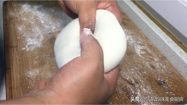 水饺馅的做法大全素馅饺子（家常素馅饺子的好吃做法）(26)