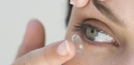 戴隐形眼镜能睡觉2个小时吗