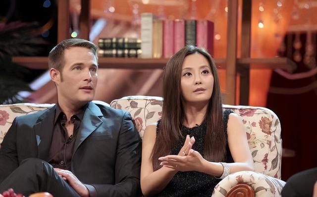 吴奇隆老婆最新近照（吴奇隆前妻罕秀恩爱）(7)