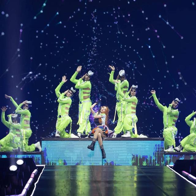 蔡依林演唱会现场服装秒变（百变女神蔡依林演唱会现场多图）(13)