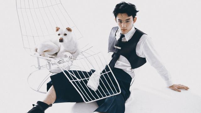 吴磊和周雨彤真吻还是借位 周雨彤新剧爱情而已开机(8)