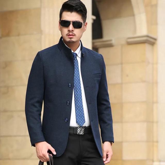 奢侈服装品牌标志(世界十大名牌服装)(9)