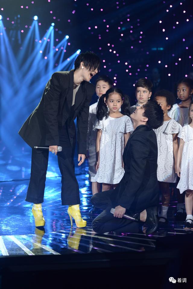 我是歌手突围赛歌单（歌手决战阿莲夺冠）(9)