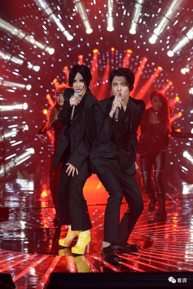 我是歌手突围赛歌单（歌手决战阿莲夺冠）(8)