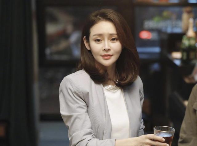 演员于明加出生日期（演员于明加出道13年零绯闻）(15)