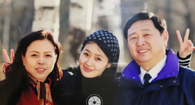 演员于明加出生日期（演员于明加出道13年零绯闻）(9)