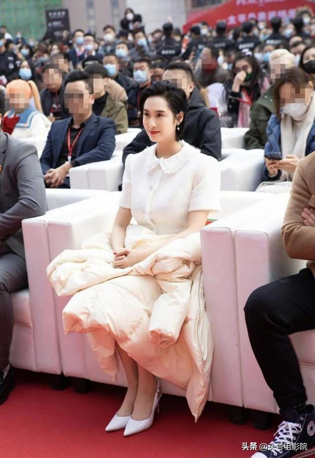 周星驰和朱茵经典相片（51岁朱茵再忆大话西游）(2)