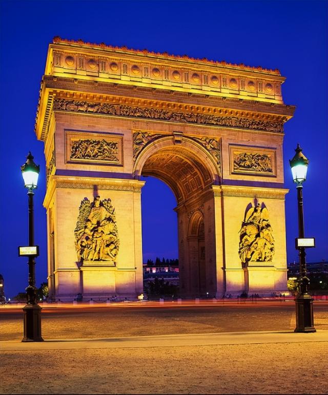 法兰西三个共和国（法国高贵之现状）(2)