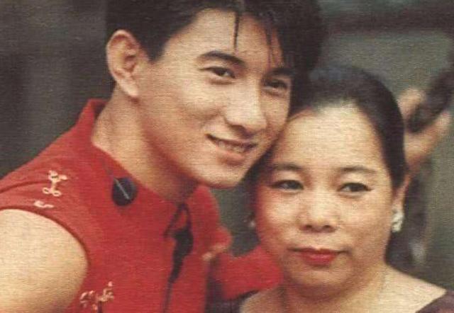 吴奇隆回应家庭成员（吴奇隆辟谣离婚传闻）(11)