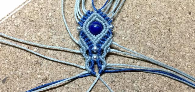 手链绳各种编织教程（编织一根独一无二的手链）(36)