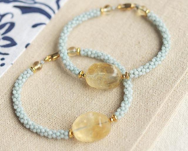 手链绳各种编织教程（编织一根独一无二的手链）(7)