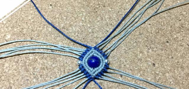 手链绳各种编织教程（编织一根独一无二的手链）(26)