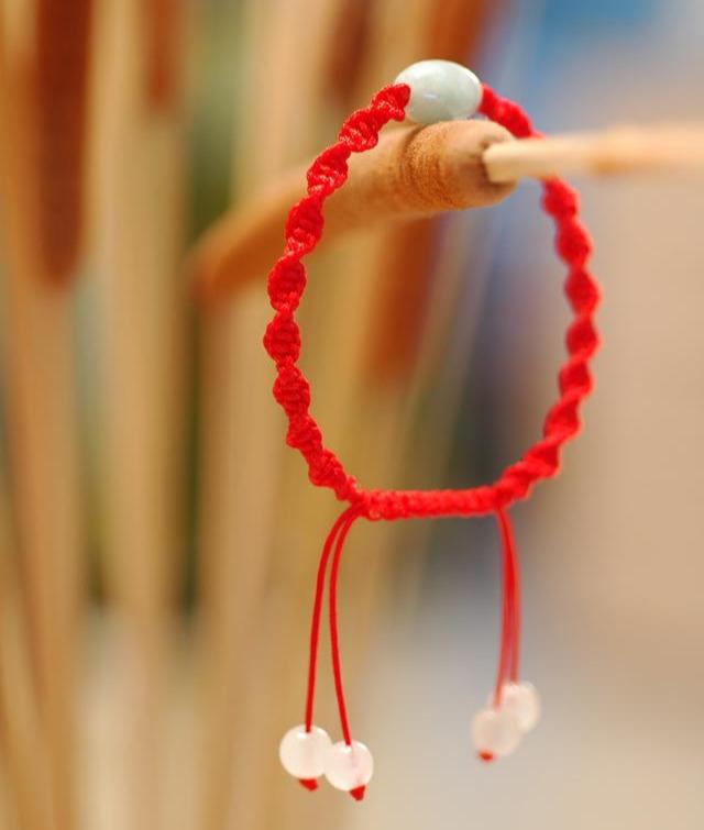 手链绳各种编织教程（编织一根独一无二的手链）(5)