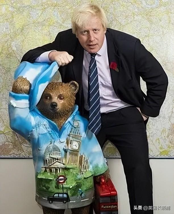 帕丁顿熊现状如何（帕丁顿熊在英国是神级存在）(8)