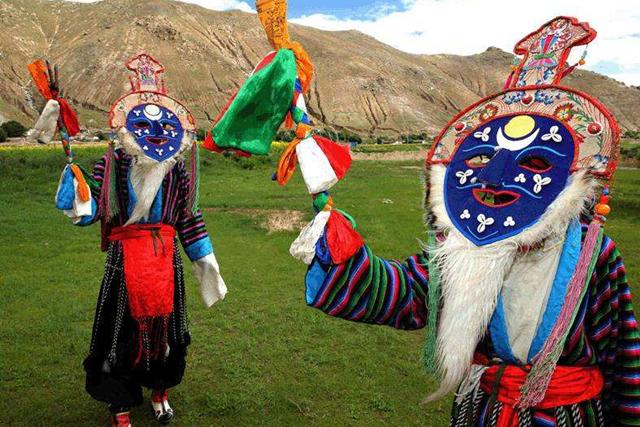 藏戏的主要特色（民族风味浓郁的藏戏）(6)