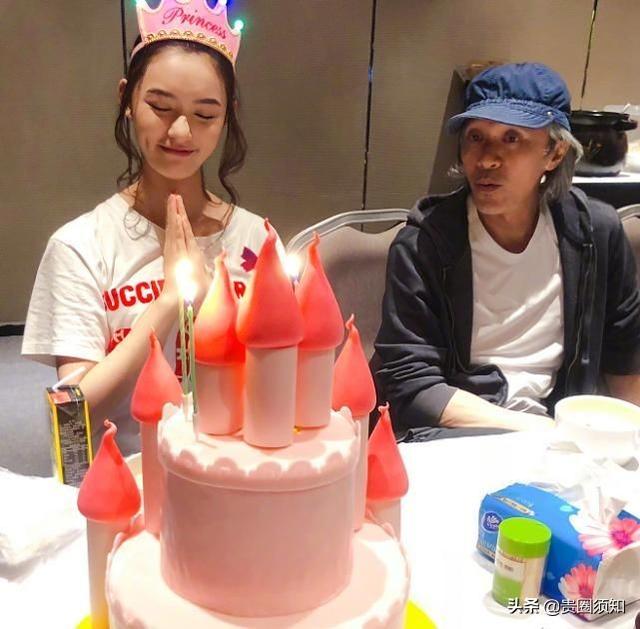 周星驰林允生日（林允连续6年为老板庆生）(11)