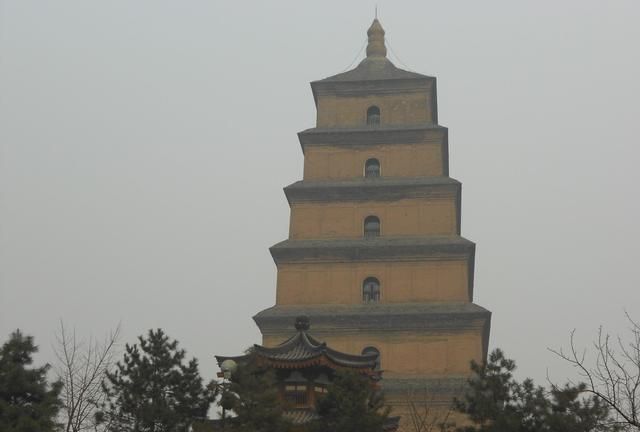 大雁塔在哪里个城市，大雁塔在我国的哪里？图6