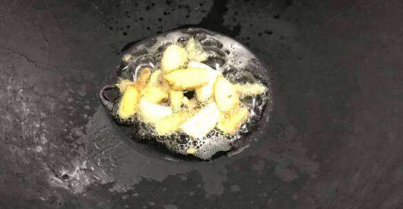 黄鳝怎么做好吃,黄鳝怎么做好吃图11