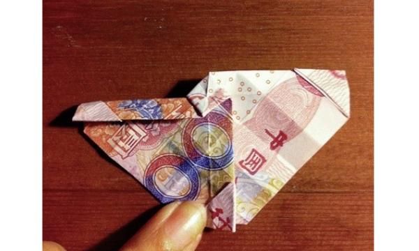 如何折玫瑰花，如何用百元大钞折玫瑰花？图38