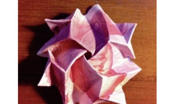 如何折玫瑰花，如何用百元大钞折玫瑰花？图47