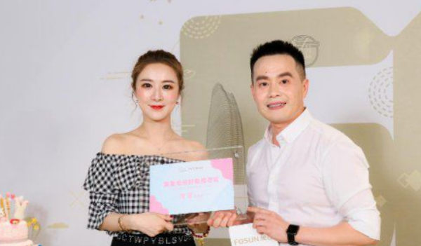 薇娅卖火箭真的,薇娅卖火箭是怎么回事?网上还卖过哪些奇奇怪怪的东西?图11