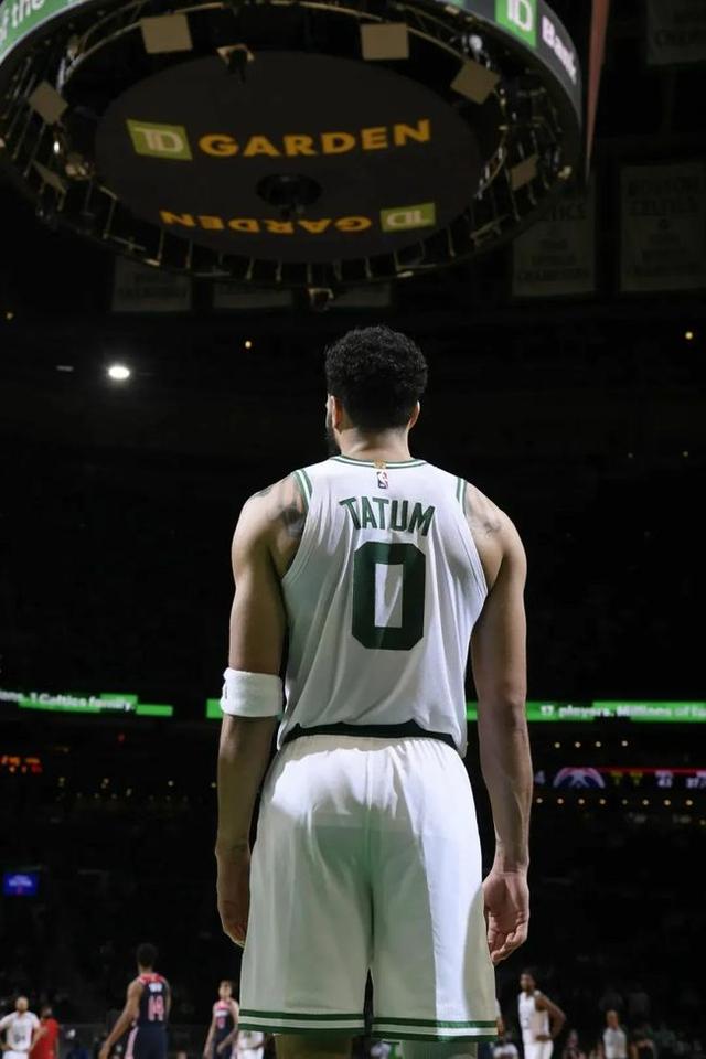 各赛季小前锋排名（新赛季十大小前锋）(4)