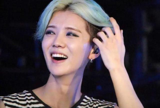 耍帅必学10个动作男生（初高中男生自认）(2)