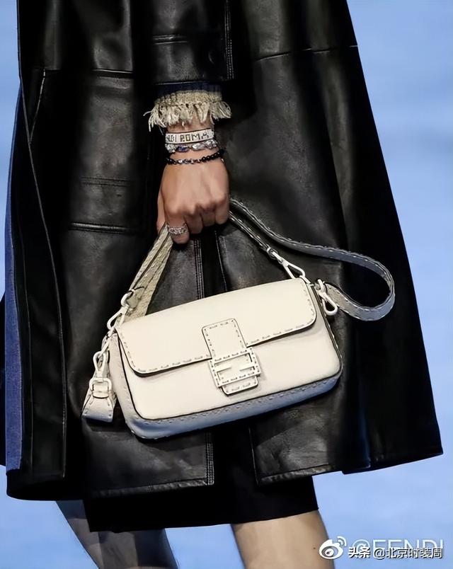 意大利米兰男装21年春夏时装秀（2023春夏米兰男装周）(24)