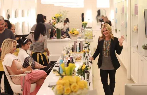 如何开一家修脚按摩店（这家只吹头发的店大获成功后）(3)