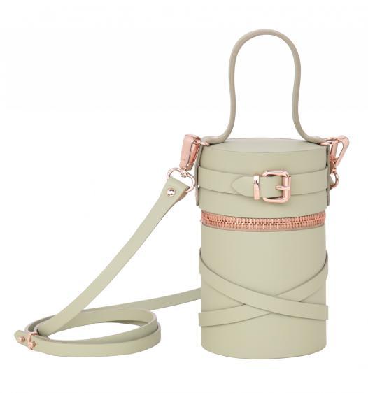 现在流行的轻奢包（五款轻奢小众手提包）(3)