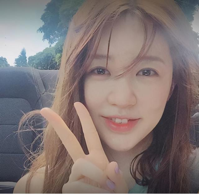 拜托小姐尹恩惠衣橱（尹恩惠豪宅首曝光）(2)