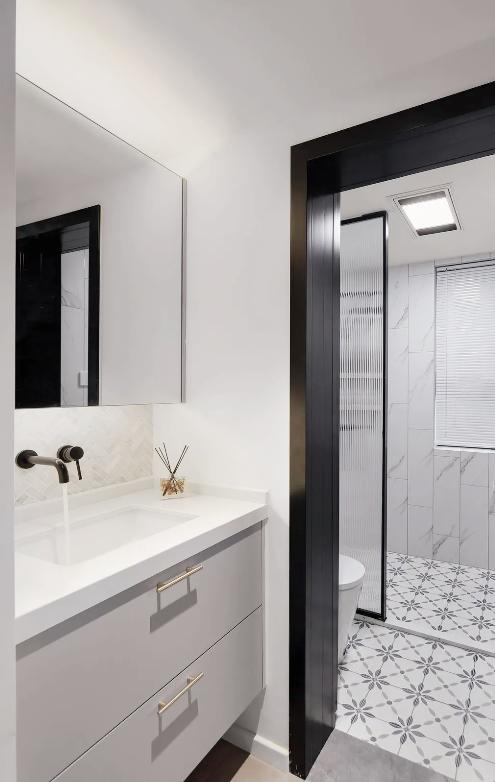 自制卫生间隔断墙做法（邻居家这种做法太赞）(4)