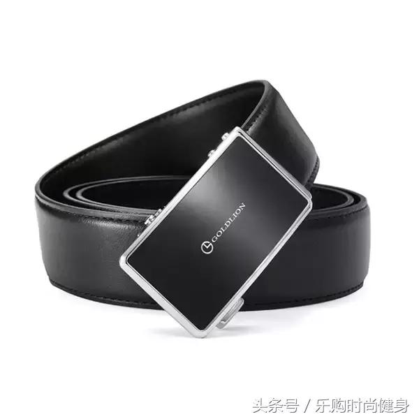 潮男穿搭速成攻略（潮男出行必备时髦单品）(6)