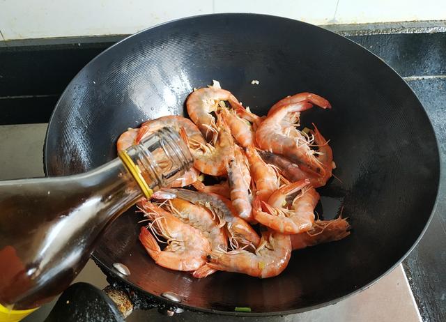对虾怎么做最好吃（对虾这样做鲜香）(8)