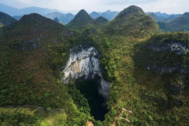 广西19个巨型天坑（广西发现巨大天坑）(5)