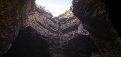 广西19个巨型天坑（广西发现巨大天坑）(15)