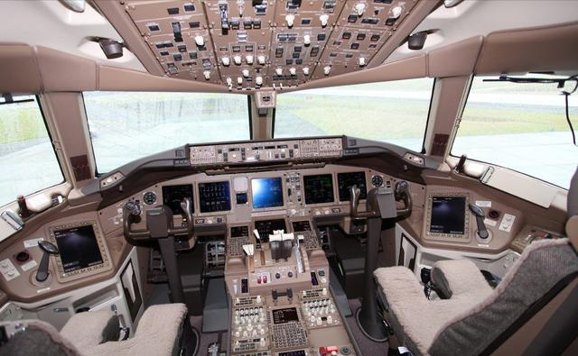 东航mu5735黑匣子出现了黑蝴蝶（东航MU5735找到的黑匣子）(12)