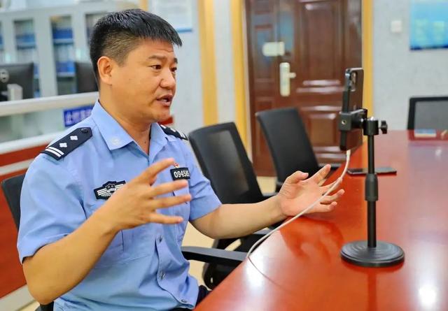 反诈老陈辞职是为了做网红吗（反诈老陈辞职后）(22)