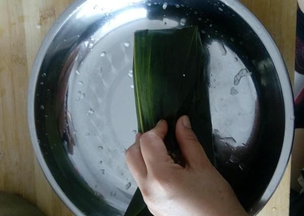 新手包粽子的简易方法,如何快速包粽子?图21