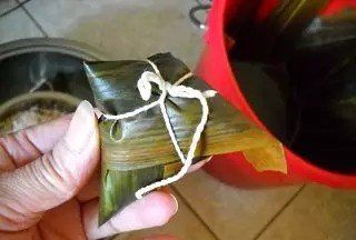 新手包粽子的简易方法,如何快速包粽子?图12