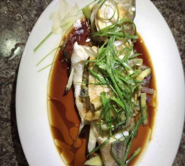 清蒸鲈鱼怎么做,清蒸鲈鱼怎么做好吃又简单图25