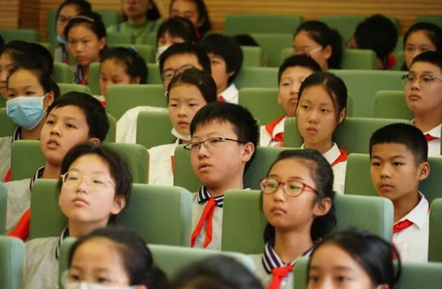 小学生竞赛作文题目（小学生作文让你炫耀走红）(11)