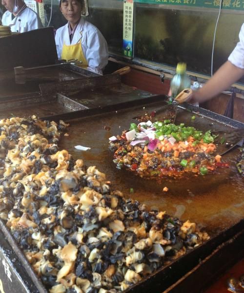 湛江市最有名的小吃街在哪里