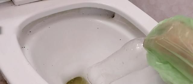 马桶堵了怎么办?五个方法教你一通到底
