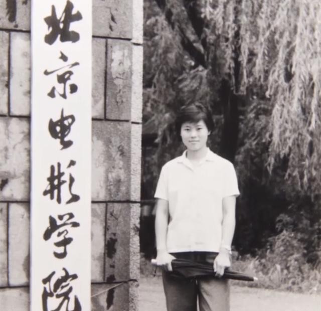 陈凯歌老婆陈红好惨（53岁陈红素颜状态差）